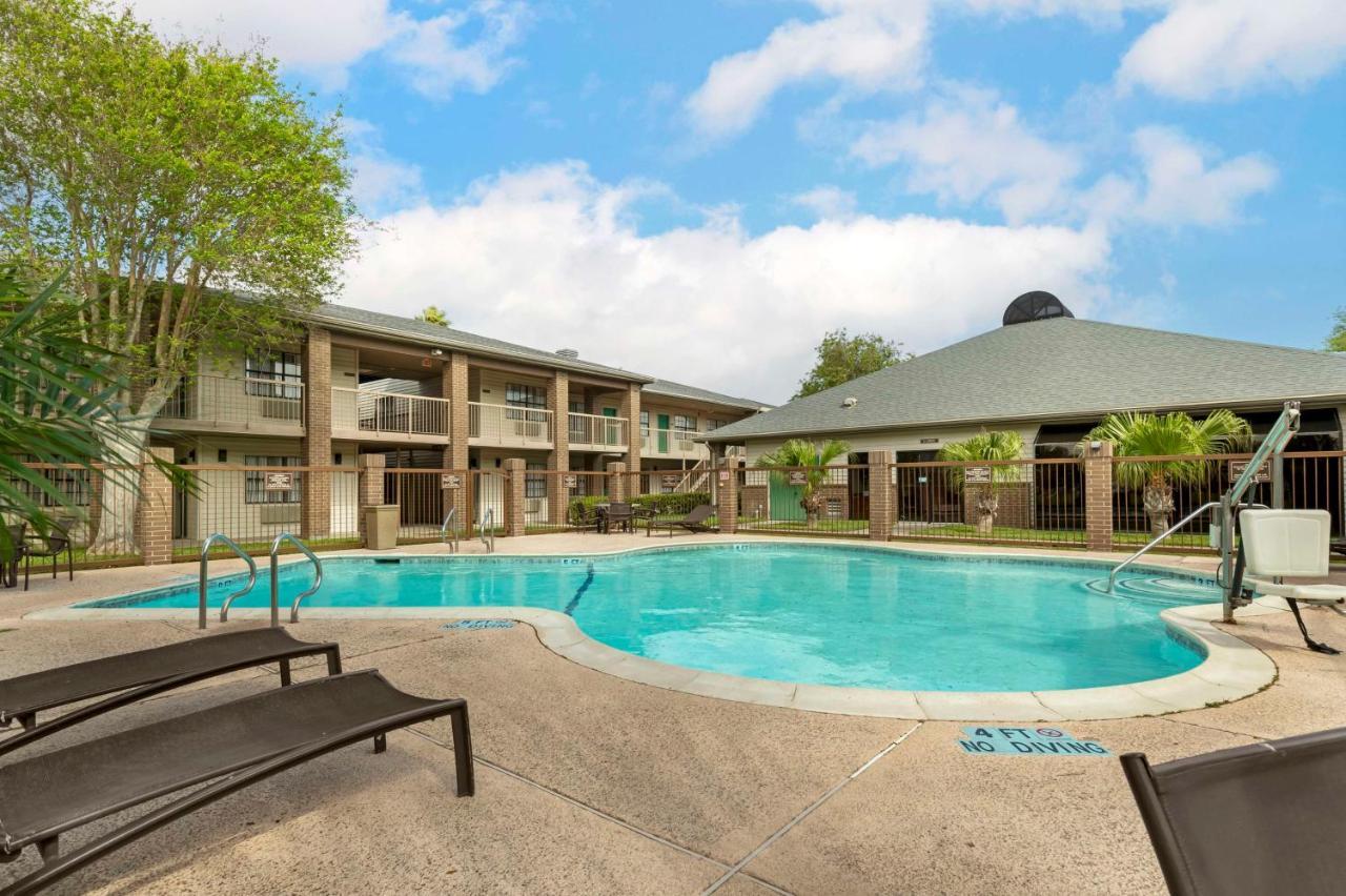 Best Western Mcallen Medical Center Exteriör bild